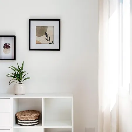 Апартаменты Lario By Quokka 360 - With Parking Next To *