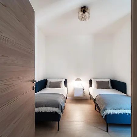 Апартаменты Lario By Quokka 360 - With Parking Next To Комо