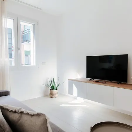 Lario By Quokka 360 - With Parking Next To Комо