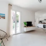 Lario By Quokka 360 - With Parking Close To Apartman