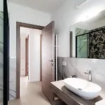 Lario By Quokka 360 - With Parking Close To Apartment Como