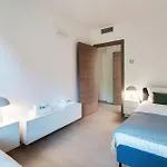 Apartment Lario By Quokka 360 - With Parking Close To
