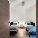 Apartment Lario By Quokka 360 - With Parking Close To Como