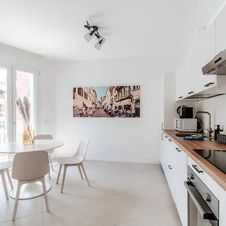 Apartment Lario By Quokka 360 - With Parking Next To Como