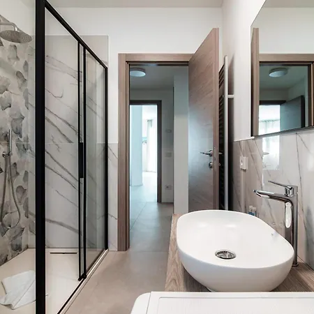 Lario By Quokka 360 - With Parking Next To