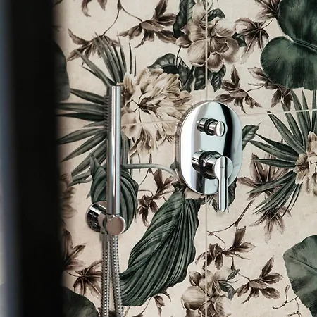 Lario By Quokka 360 - With Parking Next To Apartment