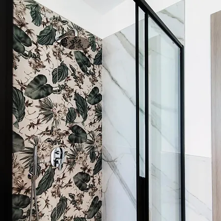 Apartment Lario By Quokka 360 - With Parking Next To