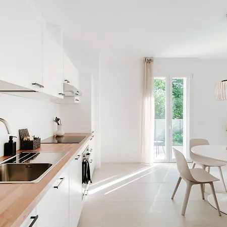 Lario By Quokka 360 - With Parking Close To *